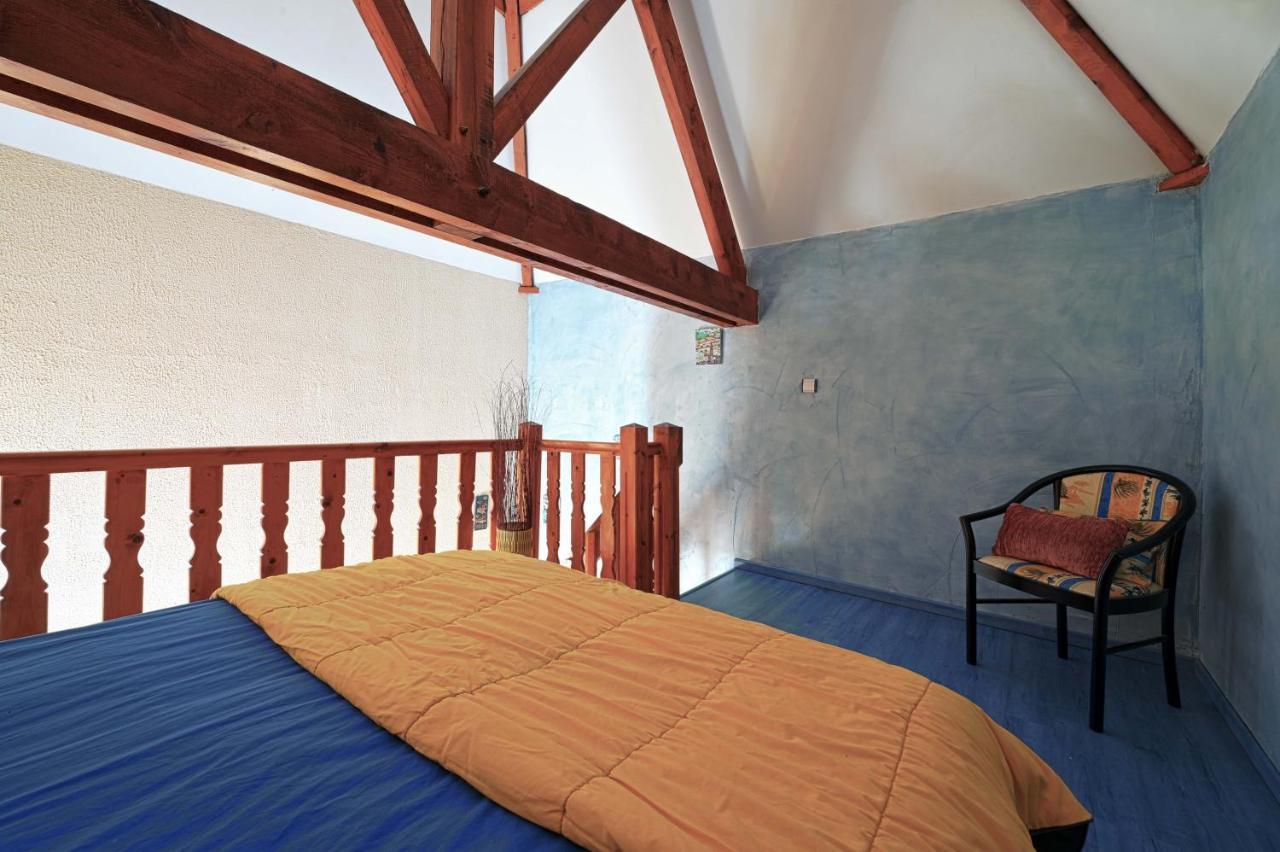 "Albert'S Place" Maison Ideale Pour Familles Medan Dış mekan fotoğraf
